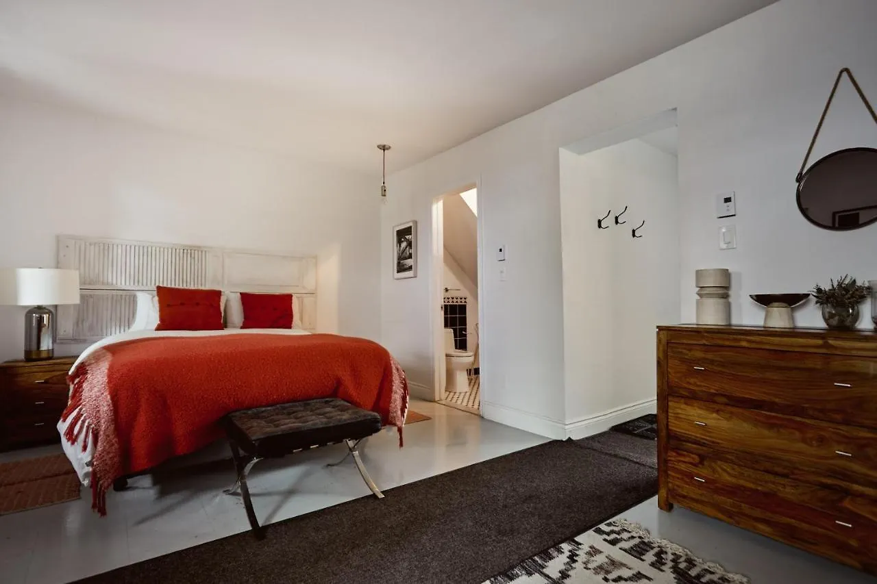 L'Hotel Particulier Griffintown Montreal Canada
