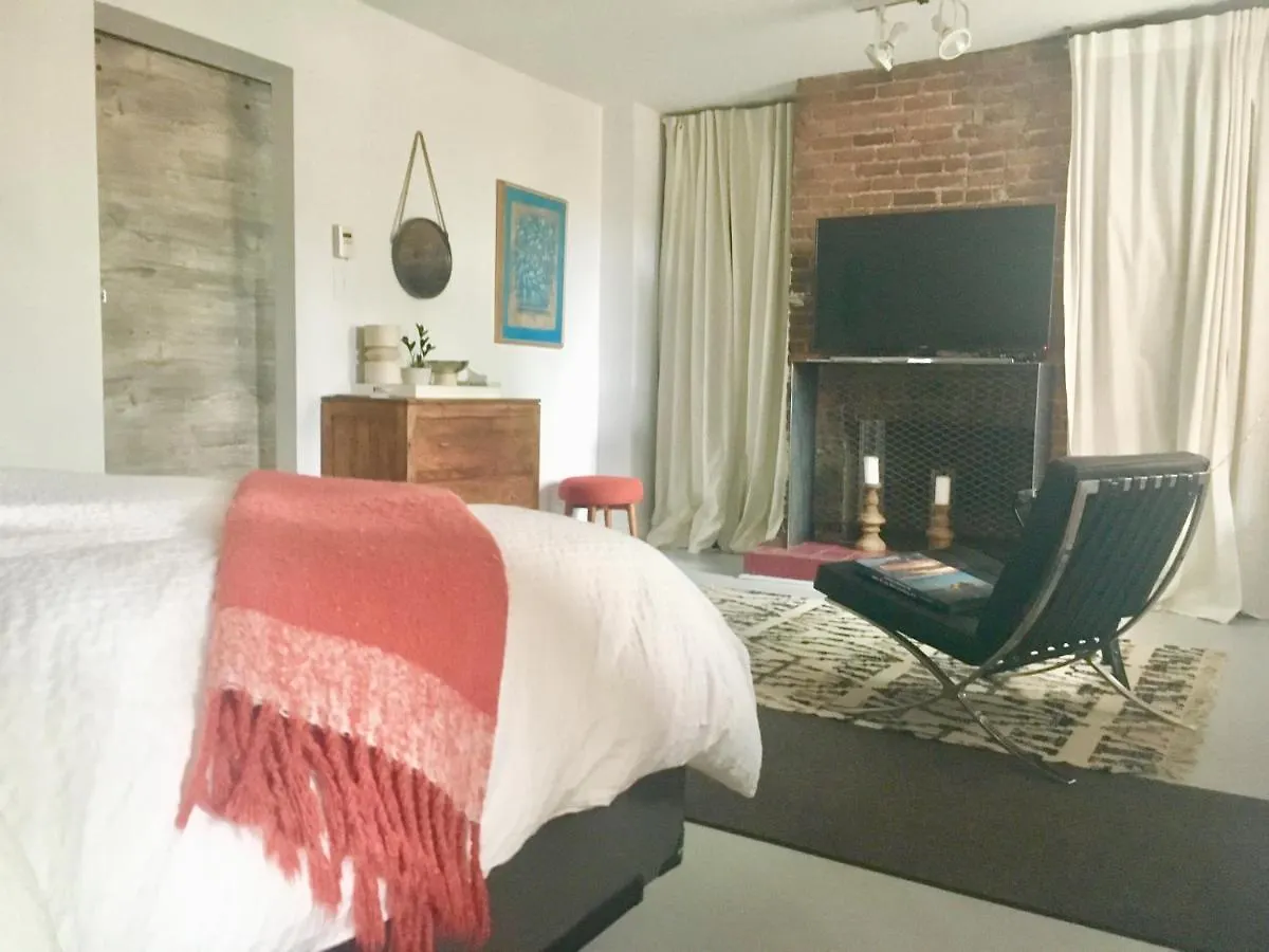 L'Hotel Particulier Griffintown Montreal 0*,  Canada