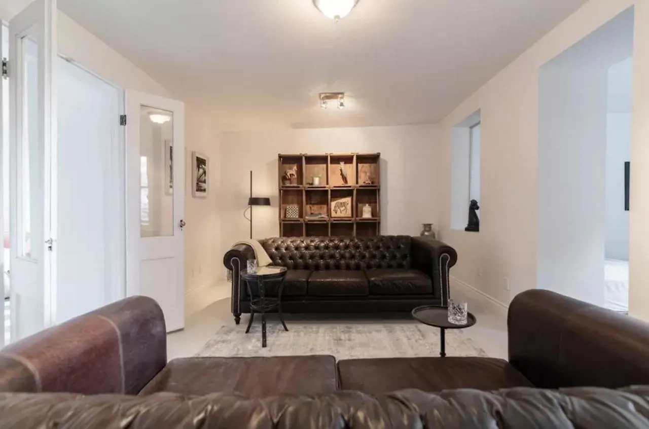 Bed & Breakfast L'Hotel Particulier Griffintown Montreal Canada