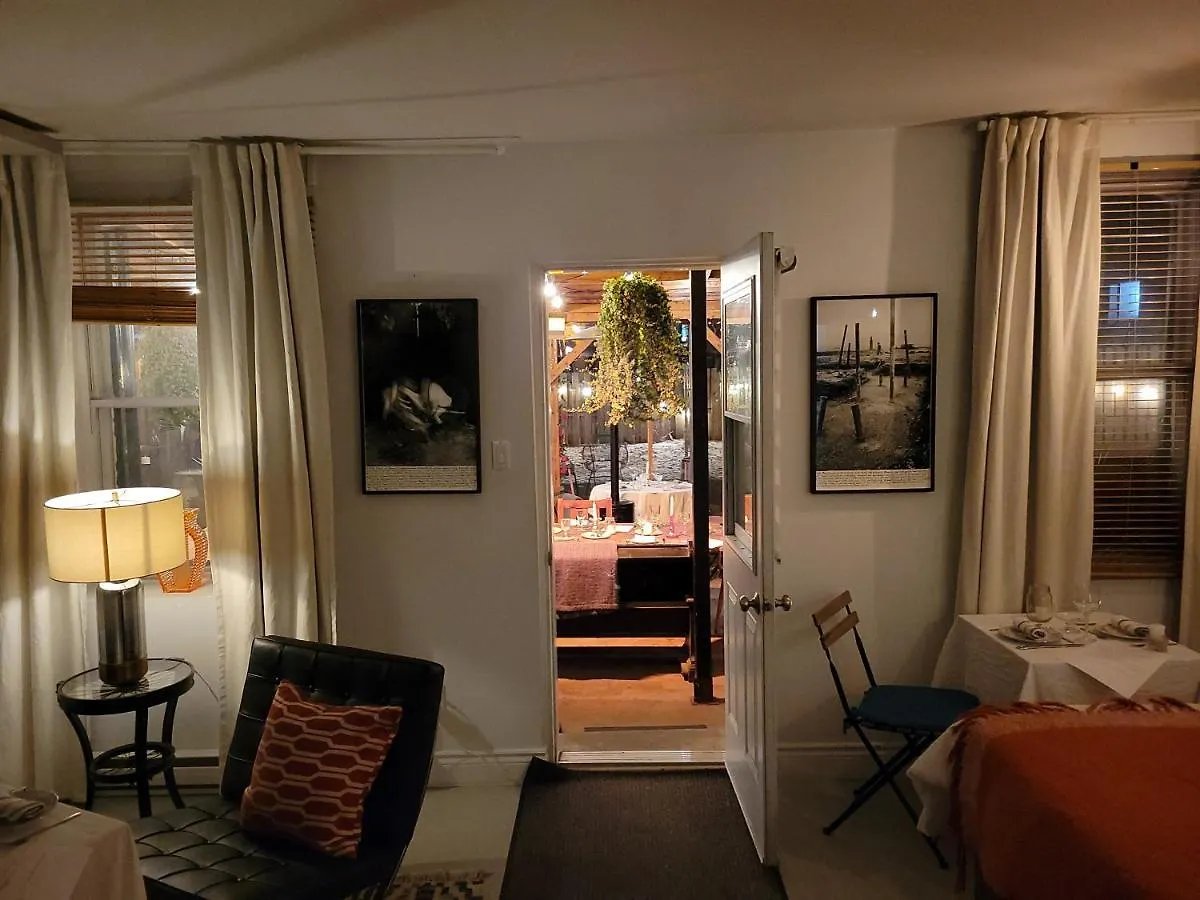 Bed & Breakfast L'Hotel Particulier Griffintown Montreal Canada