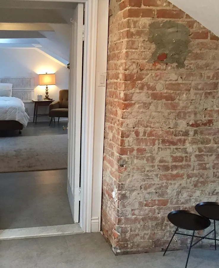 L'Hotel Particulier Griffintown Montreal
